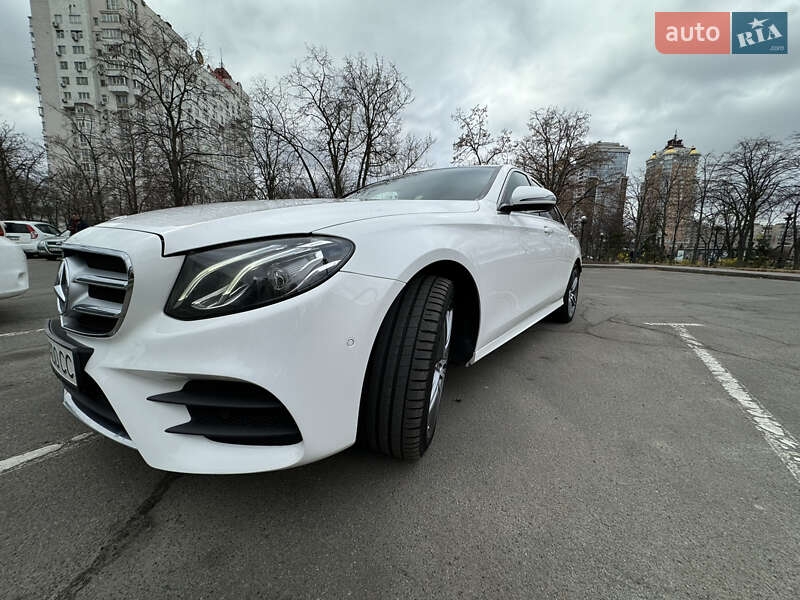 Седан Mercedes-Benz E-Class 2017 в Киеве