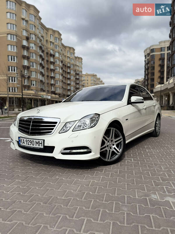 Седан Mercedes-Benz E-Class 2011 в Софиевской Борщаговке