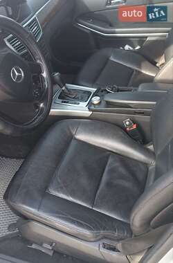 Седан Mercedes-Benz E-Class 2011 в 