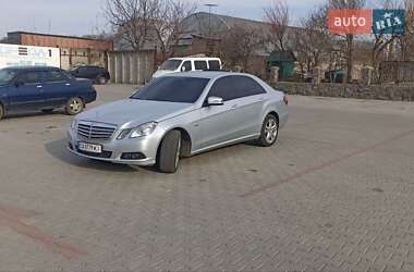 Седан Mercedes-Benz E-Class 2011 в 