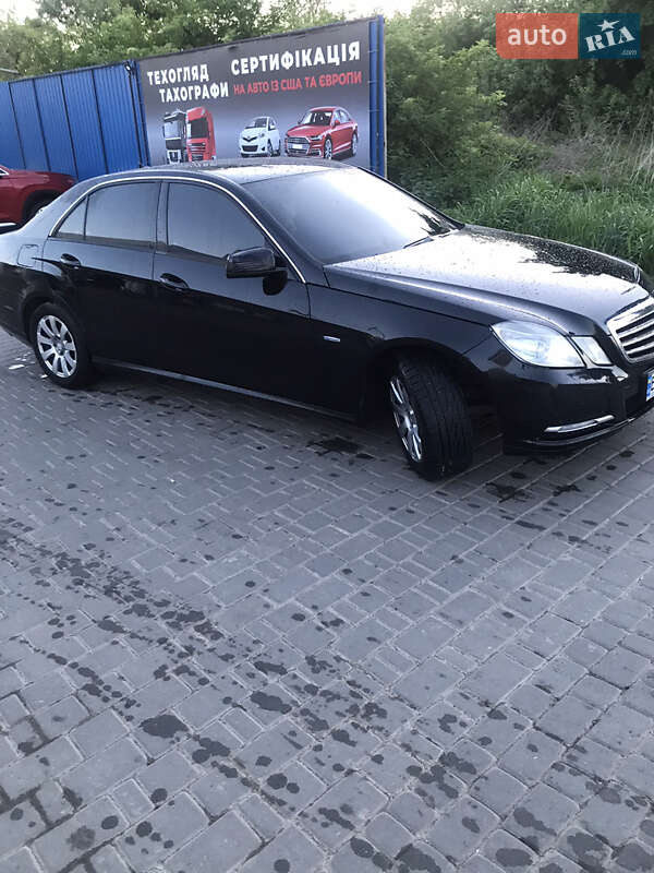 Седан Mercedes-Benz E-Class 2012 в Коломые