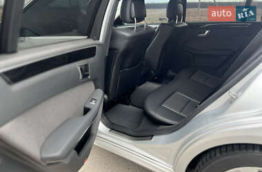 Універсал Mercedes-Benz E-Class 2012 в 
