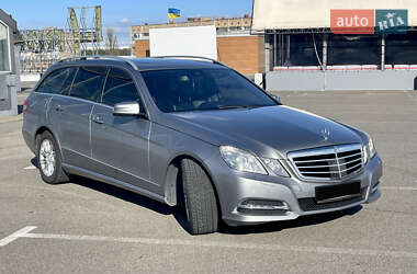Універсал Mercedes-Benz E-Class 2012 в 