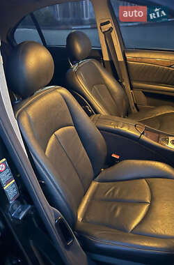 Седан Mercedes-Benz E-Class 2004 в 