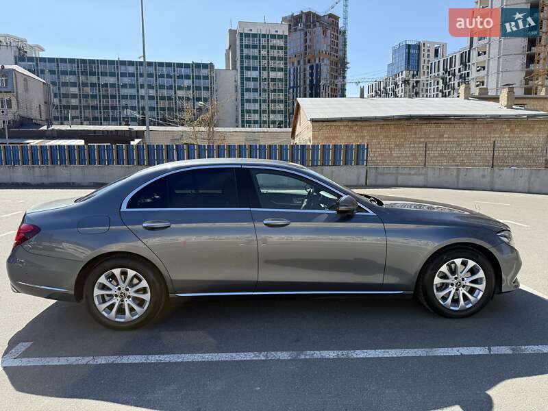 Седан Mercedes-Benz E-Class 2018 в Киеве
