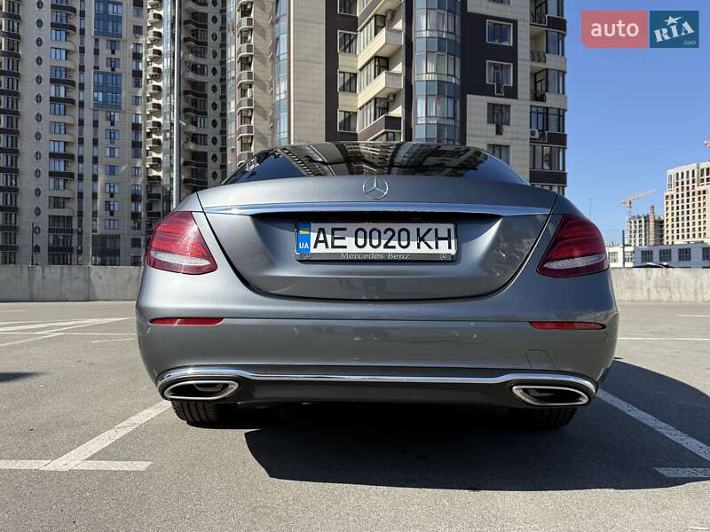 Седан Mercedes-Benz E-Class 2018 в Киеве