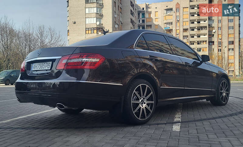 Седан Mercedes-Benz E-Class 2009 в Краматорську