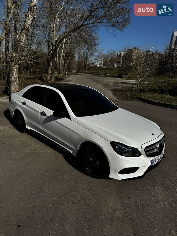 Седан Mercedes-Benz E-Class 2014 в Києві