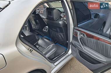Седан Mercedes-Benz E-Class 2000 в 