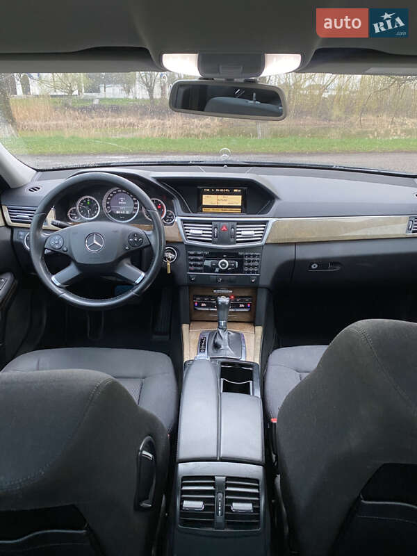 Седан Mercedes-Benz E-Class 2011 в Белой Церкви фото 14 Седан Mercedes-Benz E-Class 2011 в Белой Церкви