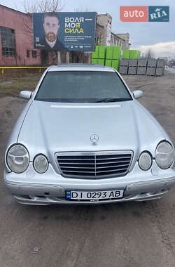 Седан Mercedes-Benz E-Class 2000 в Виннице