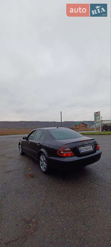 Mercedes-Benz E-Class 2002