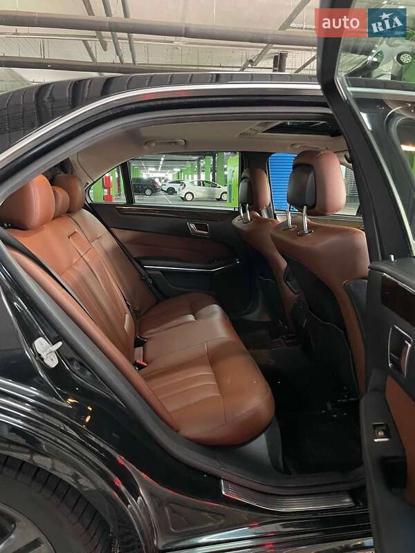 Седан Mercedes-Benz E-Class 2013 в Киеве