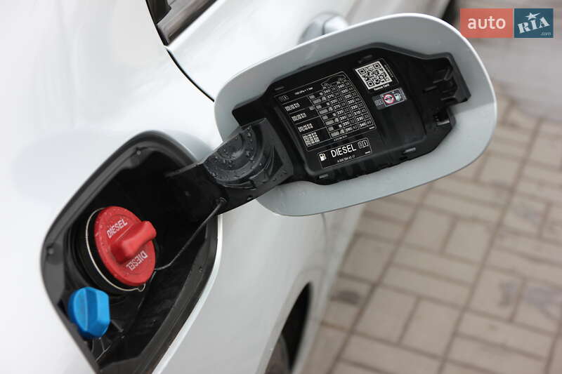 Седан Mercedes-Benz E-Class 2017 в Днепре