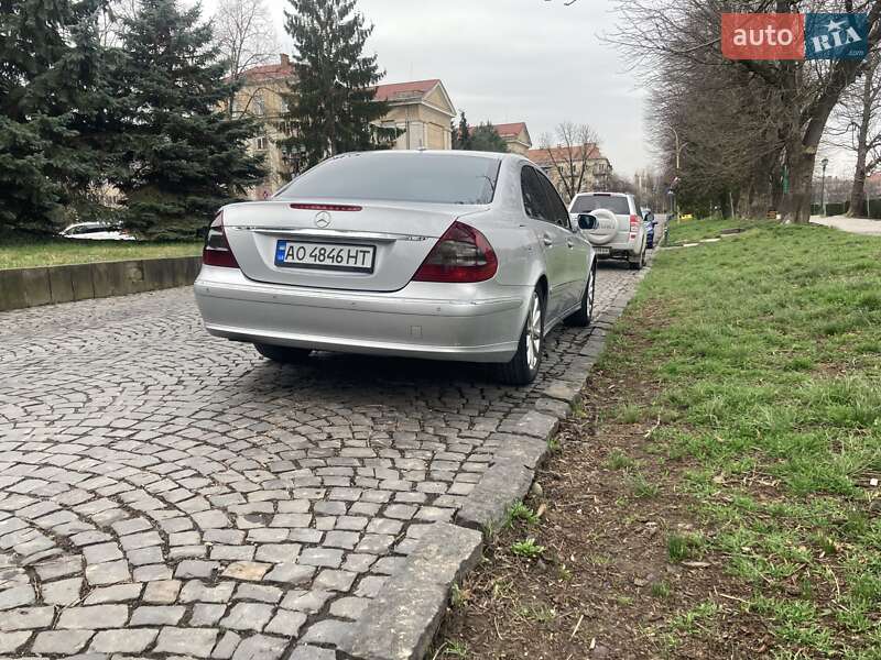 Седан Mercedes-Benz E-Class 2007 в Ужгороде