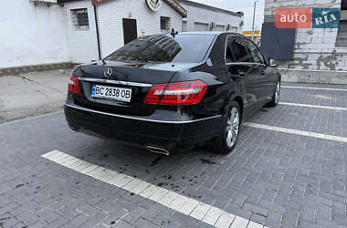 Седан Mercedes-Benz E-Class 2012 в 