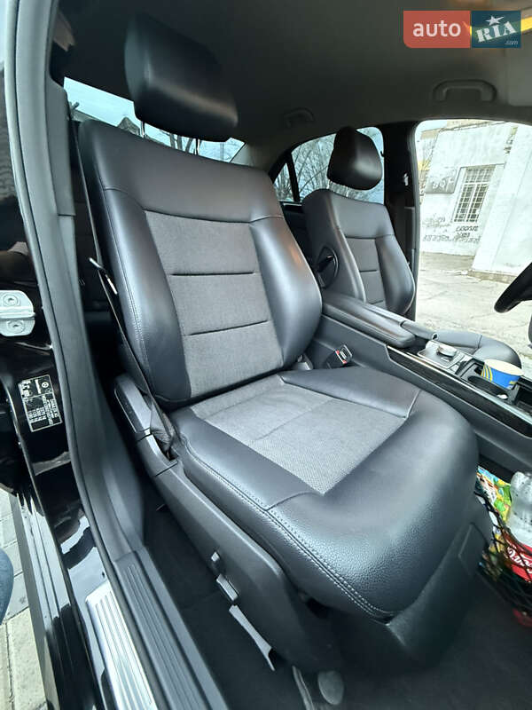 Седан Mercedes-Benz E-Class 2012 в Кропивницькому