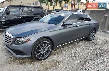 Седан Mercedes-Benz E-Class 2018 в 