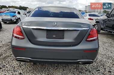 Седан Mercedes-Benz E-Class 2018 в 