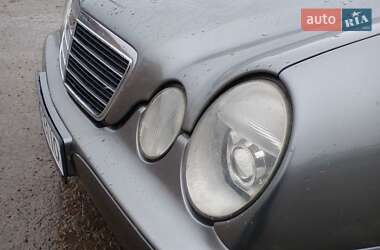 Седан Mercedes-Benz E-Class 2000 в 