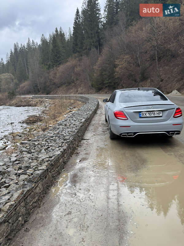 Седан Mercedes-Benz E-Class 2018 в Хмельницком