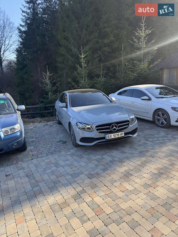 Седан Mercedes-Benz E-Class 2018 в Хмельницком