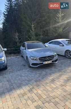 Седан Mercedes-Benz E-Class 2018 в 