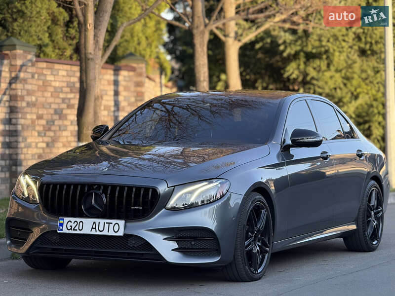 Седан Mercedes-Benz E-Class 2017 в Києві