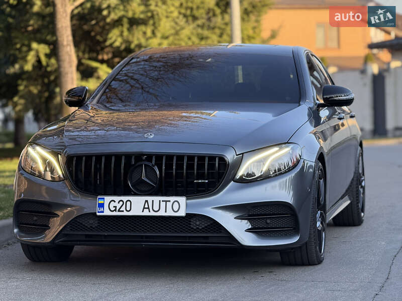 Седан Mercedes-Benz E-Class 2017 в Києві