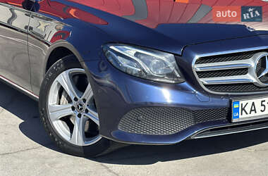 Седан Mercedes-Benz E-Class 2017 в 