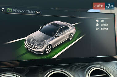 Седан Mercedes-Benz E-Class 2017 в 