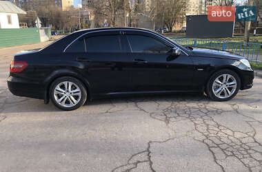 Седан Mercedes-Benz E-Class 2010 в 