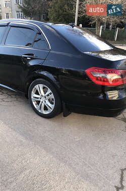 Седан Mercedes-Benz E-Class 2010 в 