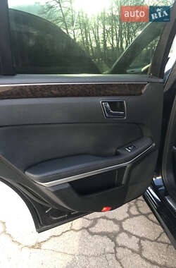 Седан Mercedes-Benz E-Class 2010 в 