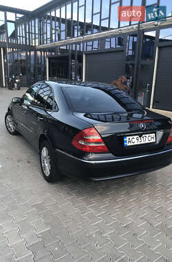 Седан Mercedes-Benz E-Class 2002 в 