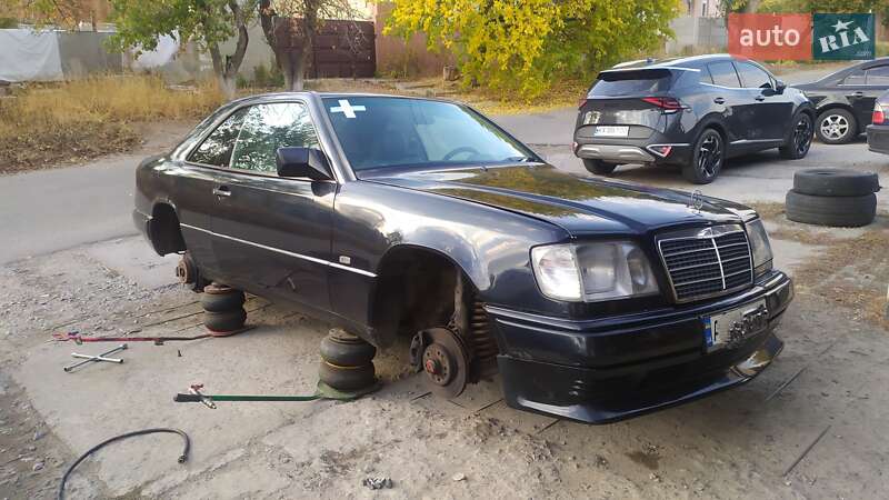Купе Mercedes-Benz E-Class 1995 в Харькове