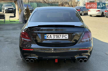 Седан Mercedes-Benz E-Class 2017 в 