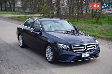 Седан Mercedes-Benz E-Class 2016 в 
