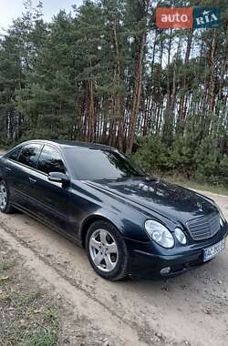 Седан Mercedes-Benz E-Class 2002 в 