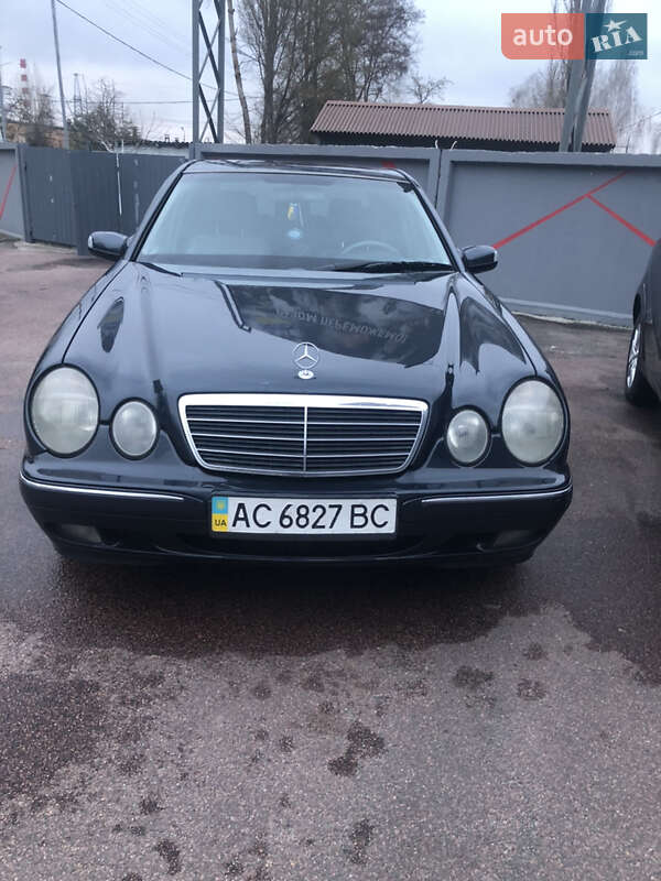 Седан Mercedes-Benz E-Class 1999 в 