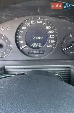 Универсал Mercedes-Benz E-Class 2003 в 
