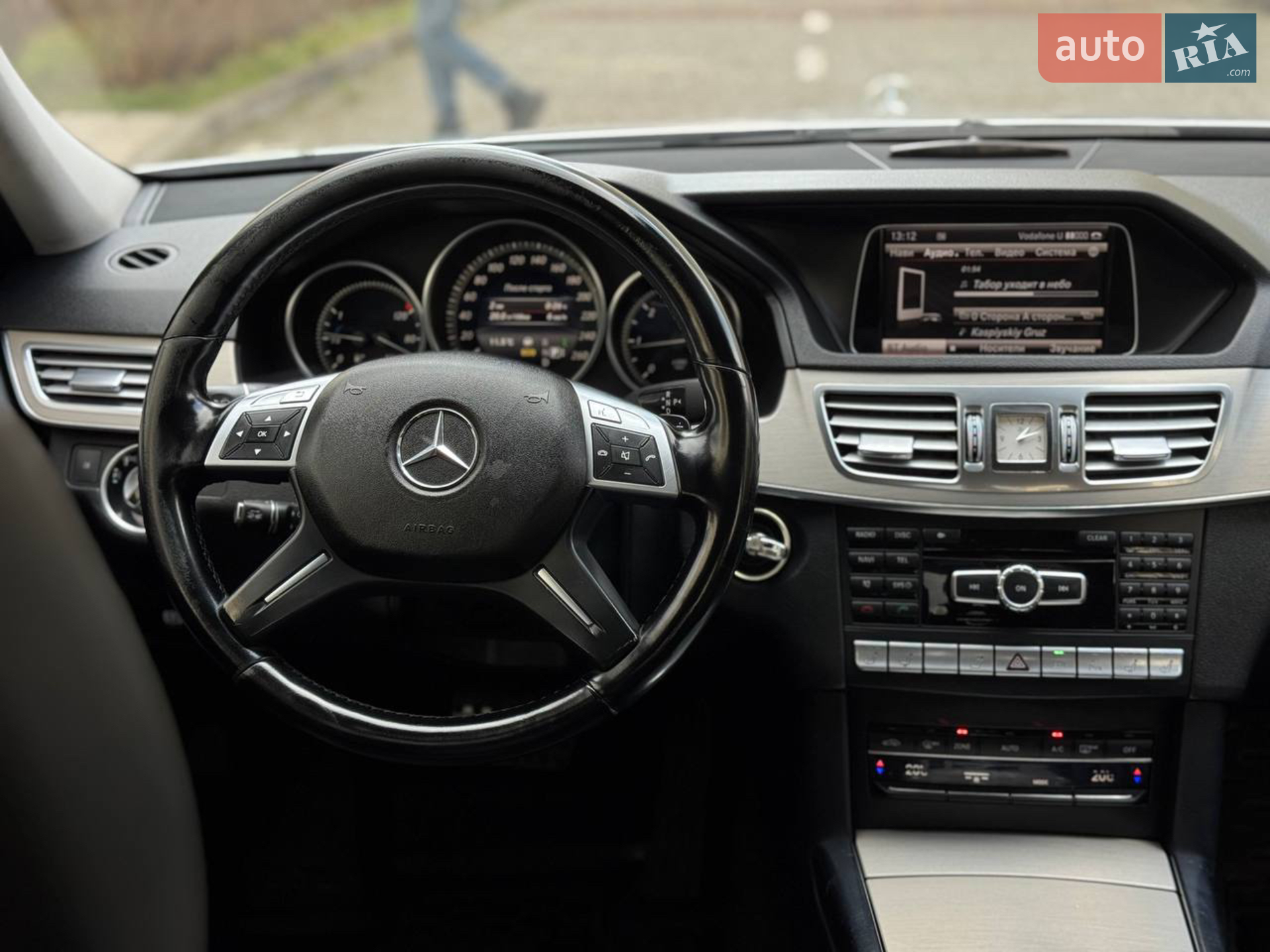 2013 Mercedes-Benz E-klasse - мініатюра 25