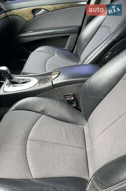 Седан Mercedes-Benz E-Class 2004 в 