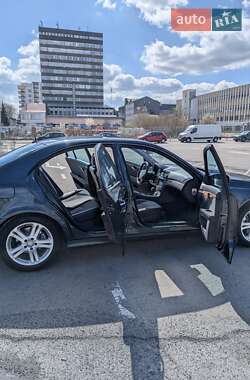 Седан Mercedes-Benz E-Class 2006 в 