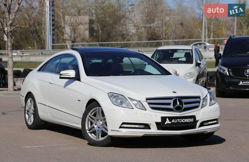 Mercedes-Benz E-Class 2011