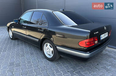 Седан Mercedes-Benz E-Class 1998 в 