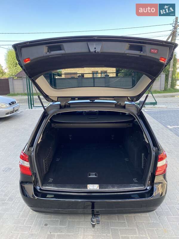 Універсал Mercedes-Benz E-Class 2011 в Івано-Франківську
