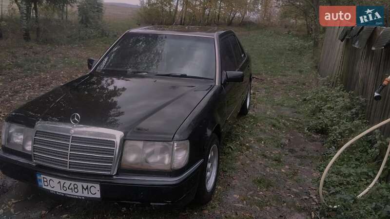Седан Mercedes-Benz E-Class 1990 в Золочеві фото 8 Седан Mercedes-Benz E-Class 1990 в Золочеві