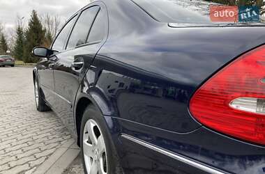 Седан Mercedes-Benz E-Class 2002 в 