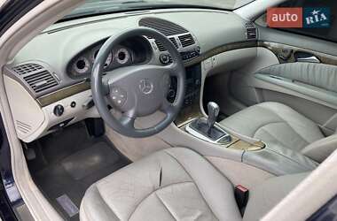 Седан Mercedes-Benz E-Class 2002 в 